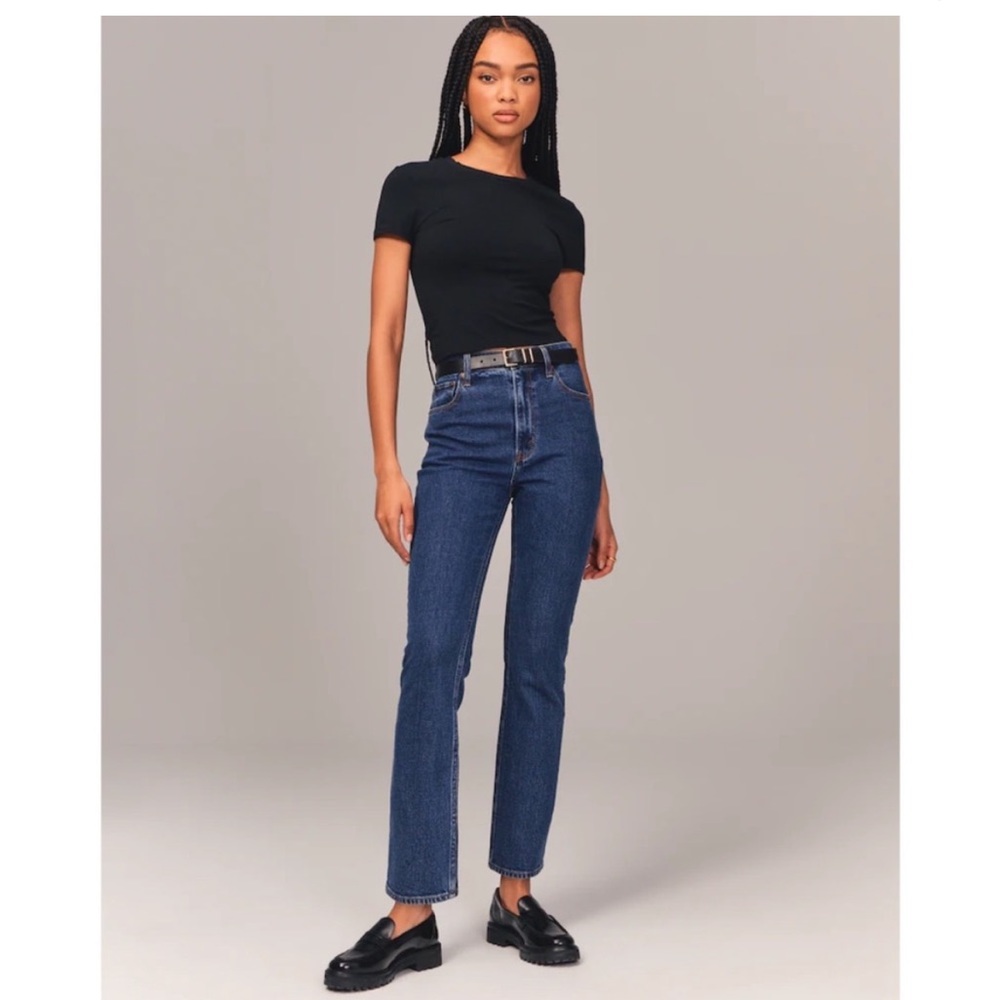 Abercrombie & Fitch Ultra High Rise Ankle Straight Jeans 30/10 long curve love